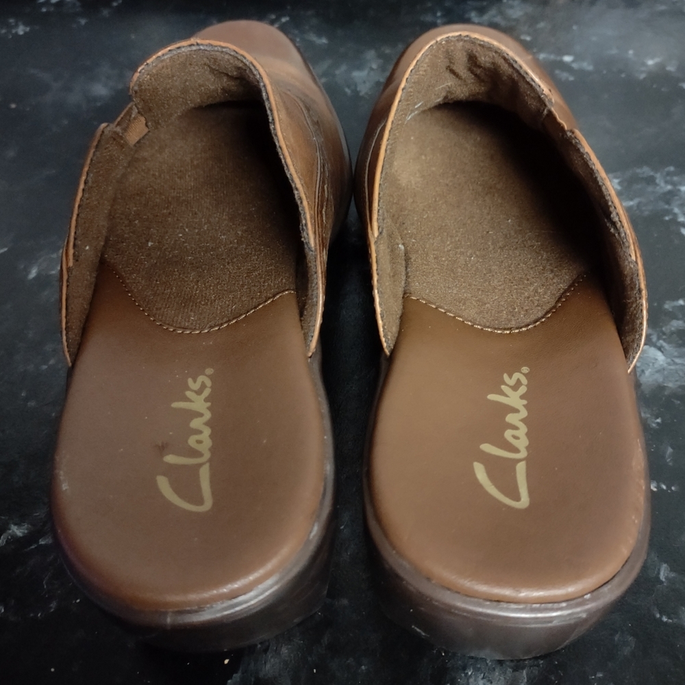 Clarks Women's Brown Leather 2 Inch Heeled Clogs Size 8M - Picture 10 of 11